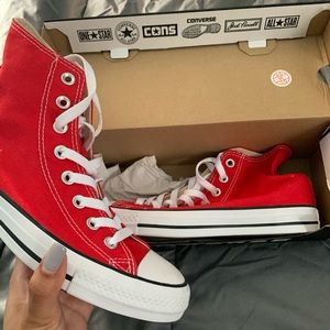 Red converse shoes MEN- 5.5 WOMENS 7.5
